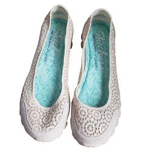 Like New Skechers Sport EZ Flex Slip Ons